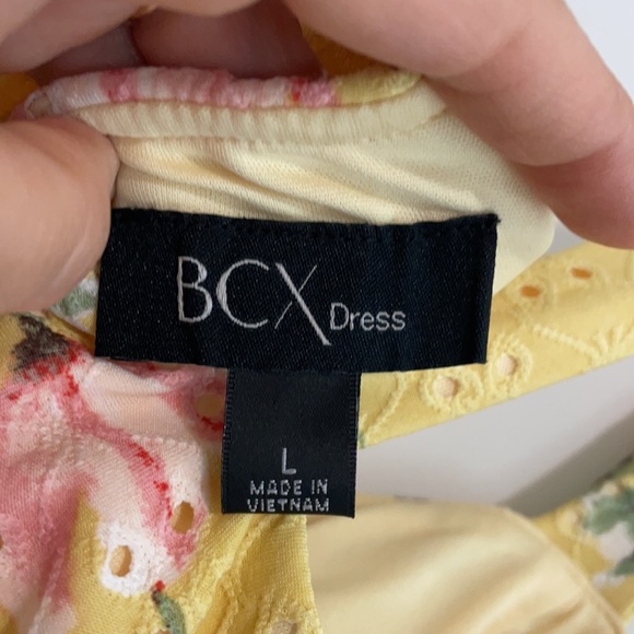 Floral eyelet dress yellow box dress Large - Picture 8 of 9